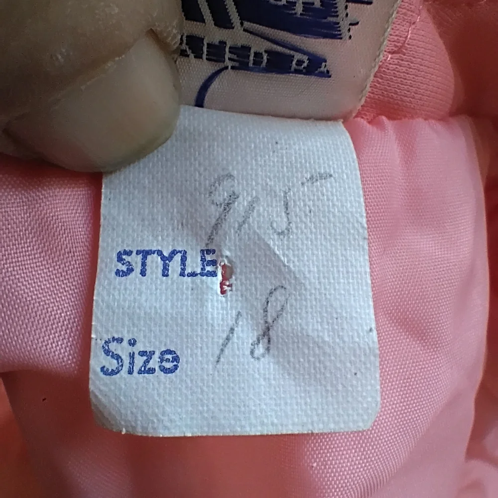 Gorgeous 40's Quilted Coral Jacket Size M/L. - Picture 11 of 12